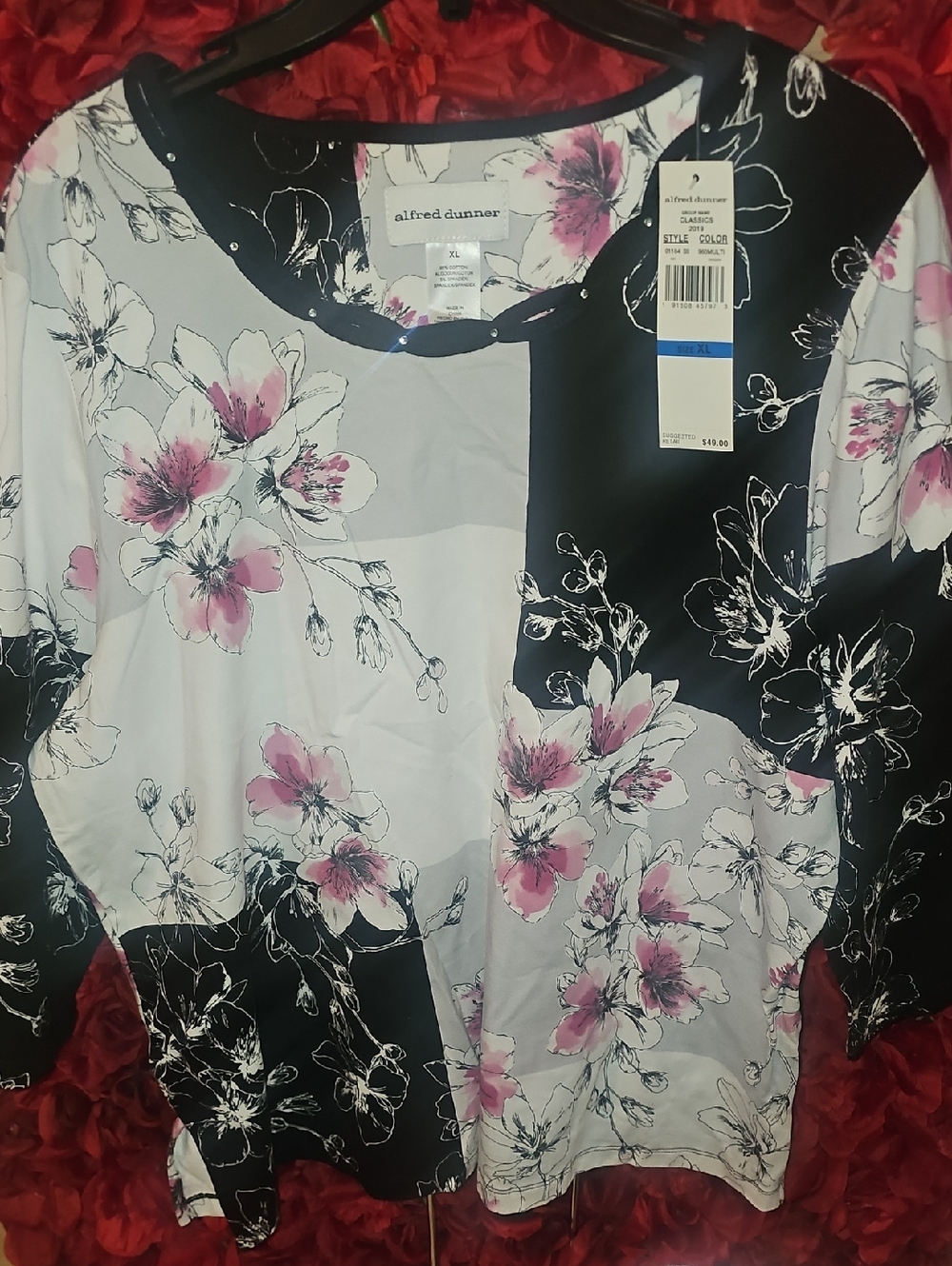 Alfred Dunner Black, White & Pink Floral Tunic Top